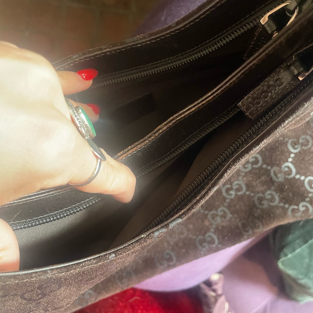 Gorgeous Vintage Y2K Tom Ford Era Velvet Gucci Brown Shoulder Mini Hobo Bag - Picture 9 of 10